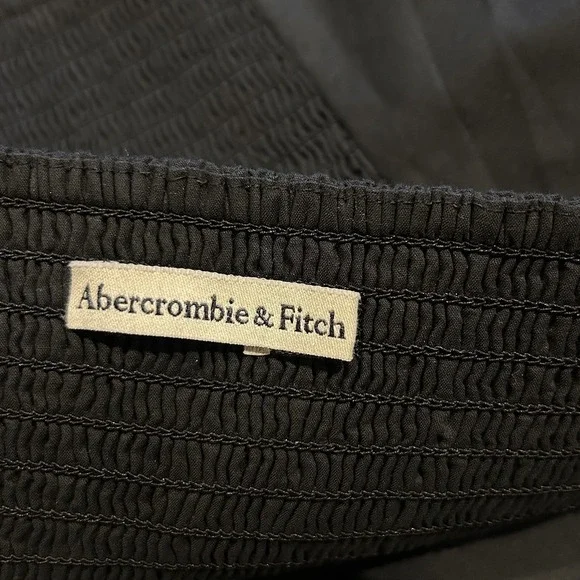 Abercrombie & Fitch cropped blouse Black‎ Long Puff Sleeve - Picture 3 of 5
